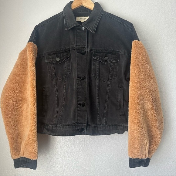 Jak & Rae Saks 5th Ave Tan Sherpa Sleeved Black Denim Trucker Jacket Size Large - Picture 2 of 13